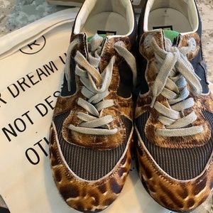 Golden goose running sneaker